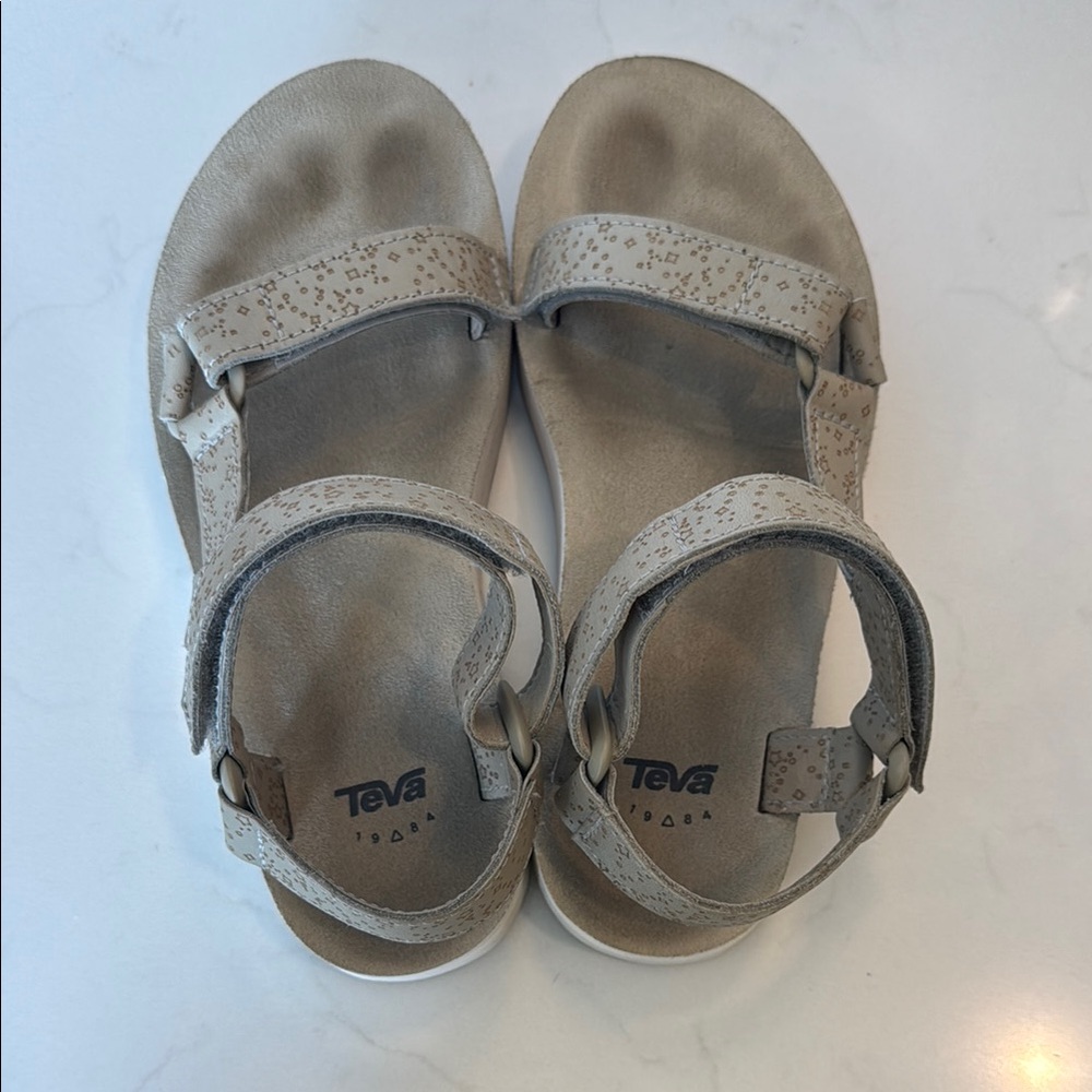 Teva Tan Sandals Outdoor Comfort